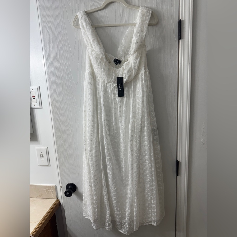Lulus White Floral Large Maxi Dress